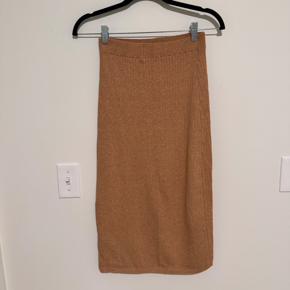 Free People Brown Ribbed Knit Midi‎ Skirt Small Caramel Tan Pencil Back Slit